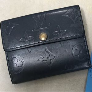 💯 authentic Louis Vuitton card holder